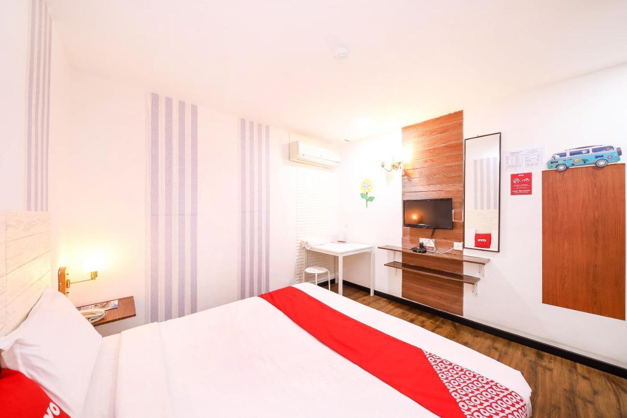 Oyo 43963 T Signature Hotel Petaling Jaya Luaran gambar