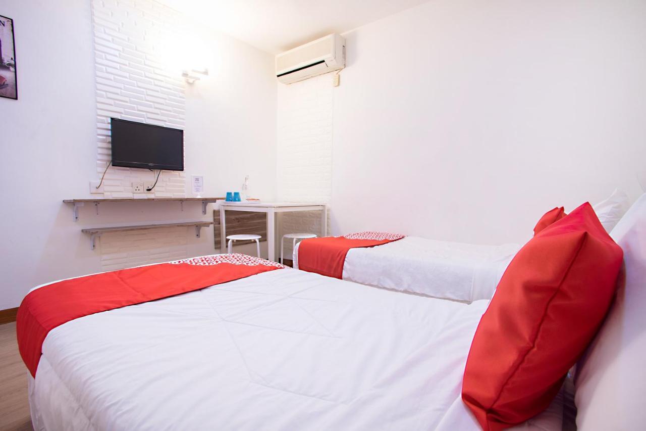 Oyo 43963 T Signature Hotel Petaling Jaya Luaran gambar