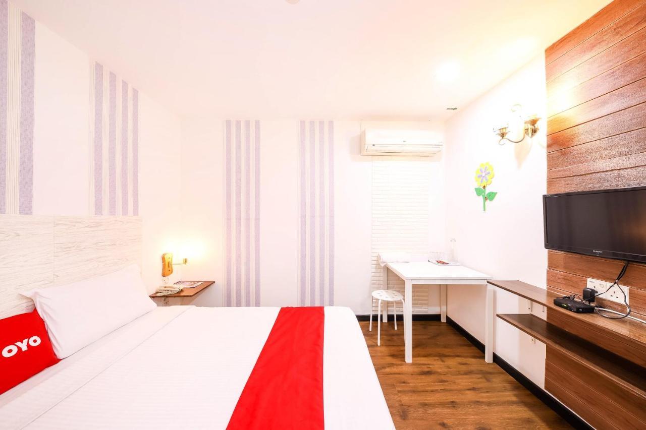 Oyo 43963 T Signature Hotel Petaling Jaya Luaran gambar