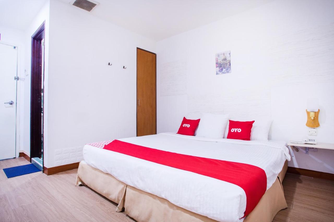 Oyo 43963 T Signature Hotel Petaling Jaya Luaran gambar