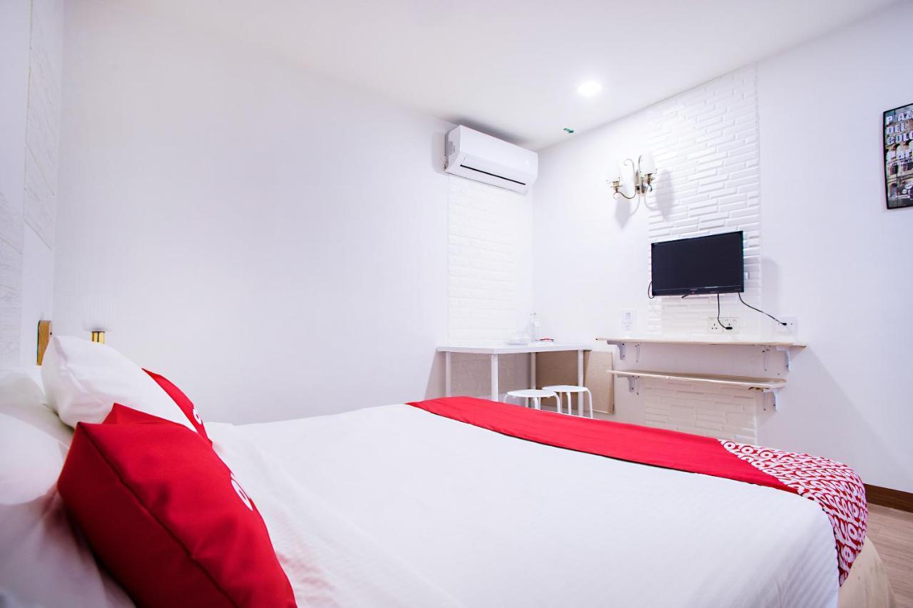 Oyo 43963 T Signature Hotel Petaling Jaya Luaran gambar