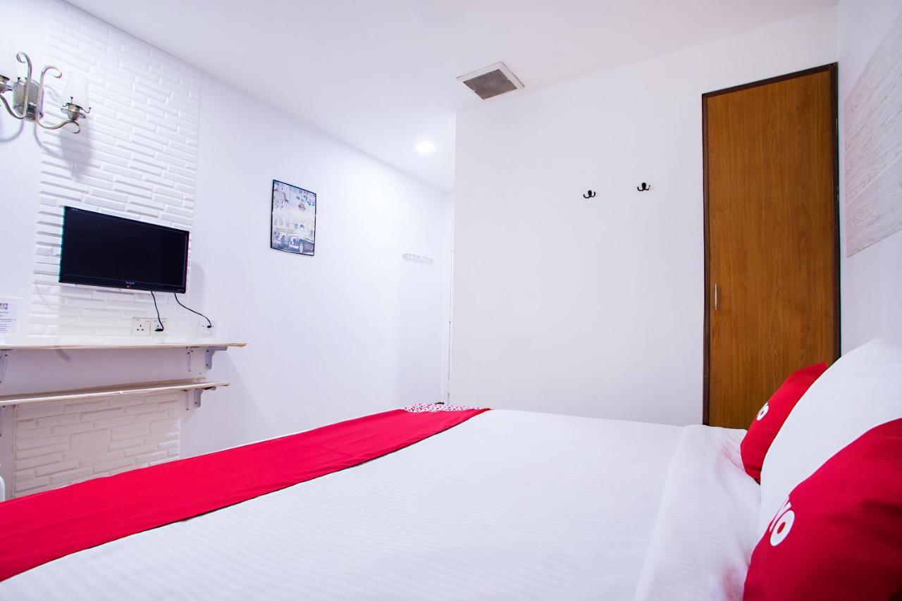 Oyo 43963 T Signature Hotel Petaling Jaya Luaran gambar