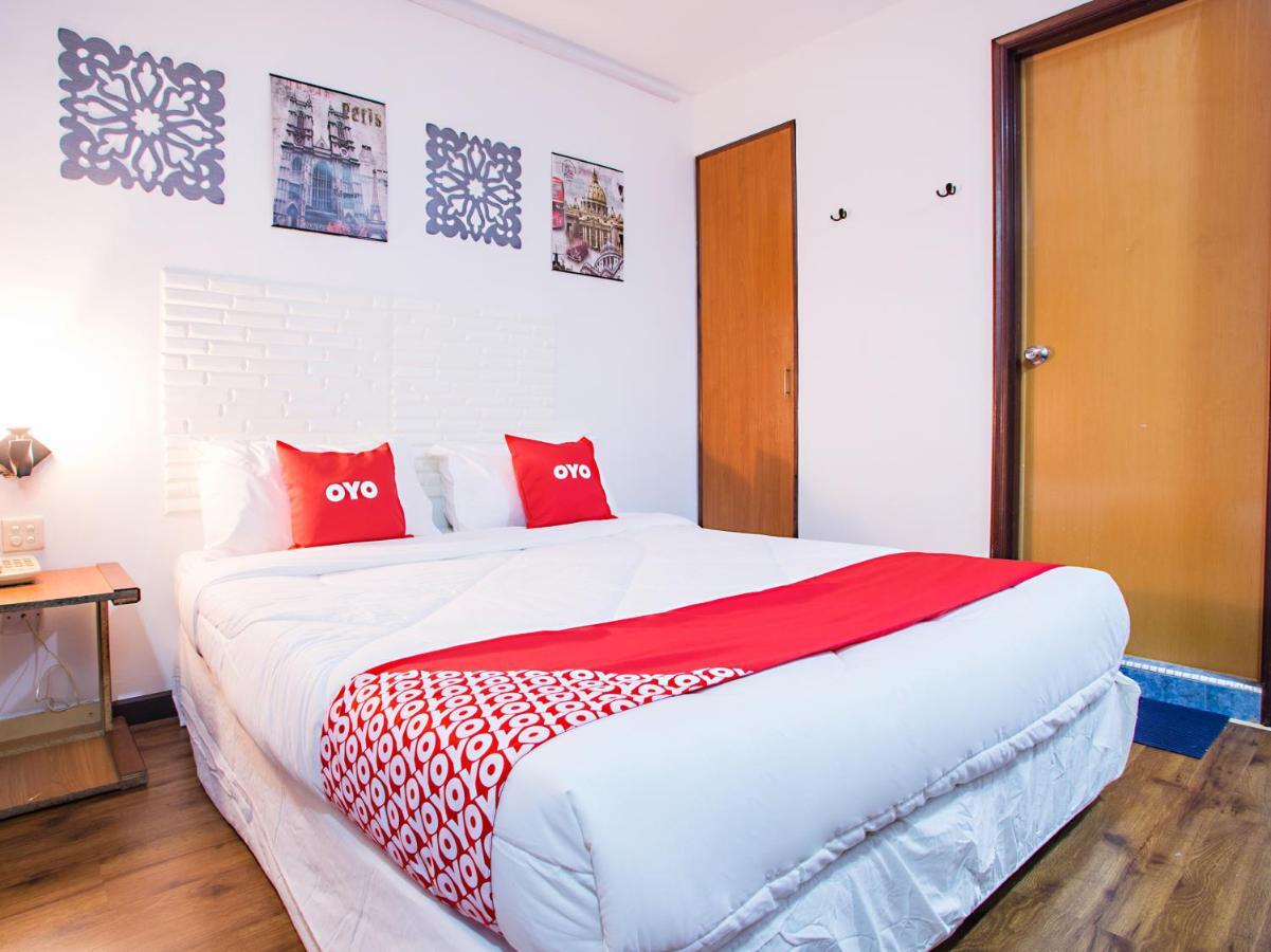 Oyo 43963 T Signature Hotel Petaling Jaya Luaran gambar